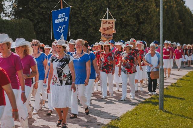 Līnijdeu festivāls "Dāliju liesmās"